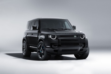 V Česku se bude dražit speciální bondovský Land Rover Defender 