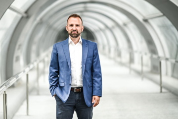 Michalis Busios je ředitelem jak nadcházejících veletrhů IDET, PYROS a ISET, tak podzimního Mezinárodního strojírenského veletrhu v Brně