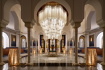 Luxusní rekonstruovaný hotel La Mamounia v Marakéši má od Lasvitu nová světla s prvky tradiční arabské architektury.
