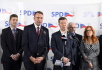 Celostátní konference SPD
Zleva Petr Mach (SPD), Radim Fiala (SPD), předseda Tomio Okamura, Ivan David (SPD) a Zuzana Majerová (Trikolora) po jednání celostátní konference SPD, na které budou představeni kandidáti do voleb do Evropského parlamentu, 2. prosince 2023, Praha.